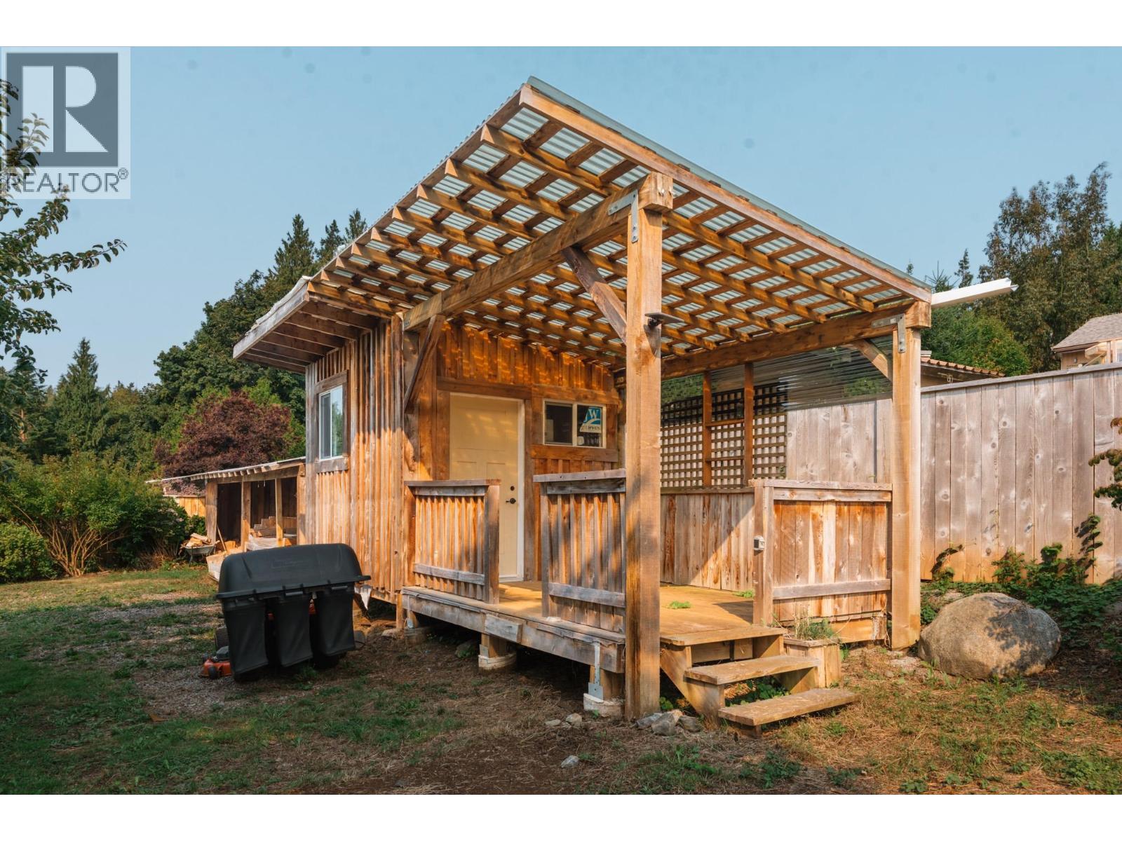 6504 Meier Road, Sechelt, British Columbia V7Z 0S8 - Photo 22 - R3156603
