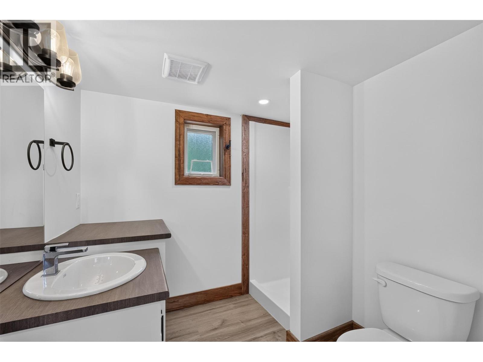 5533 33 Highway Unit# 1, Beaverdell, British Columbia  V0H 1A0 - Photo 11 - 10396121