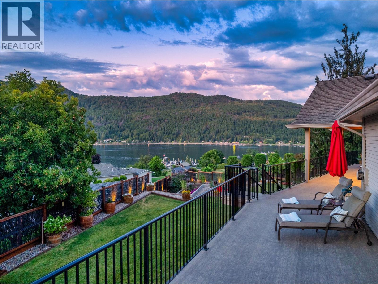 2459 Marine Place, Blind Bay, British Columbia