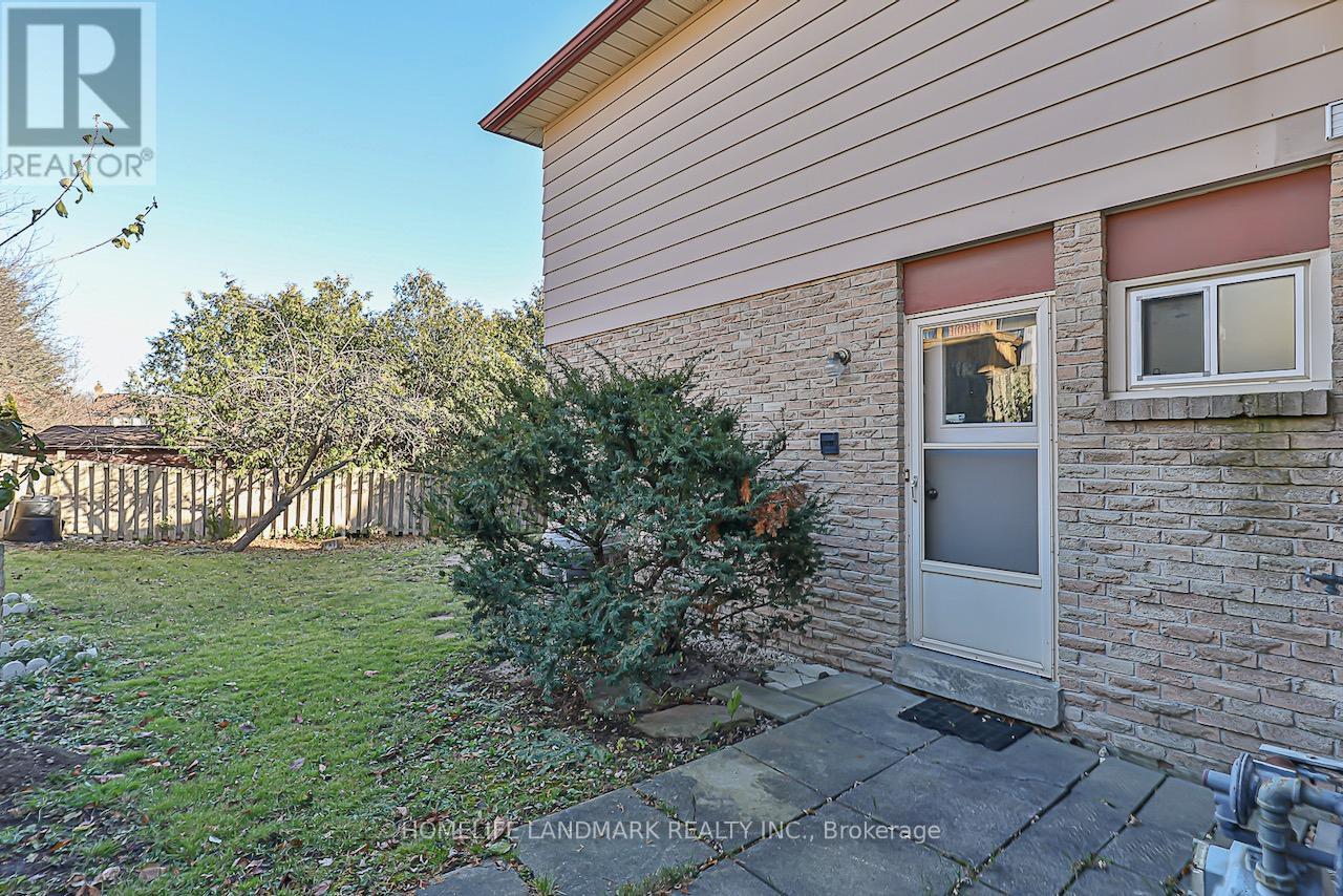 77 Briarwood Road, Markham, Ontario  L3R 2W8 - Photo 27 - N13685464