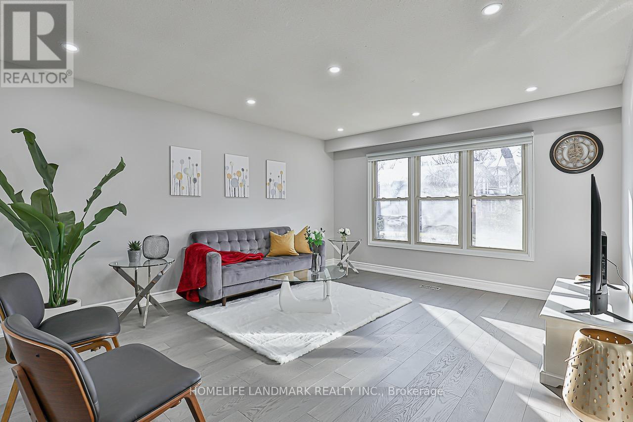 77 Briarwood Road, Markham, Ontario  L3R 2W8 - Photo 4 - N13685464