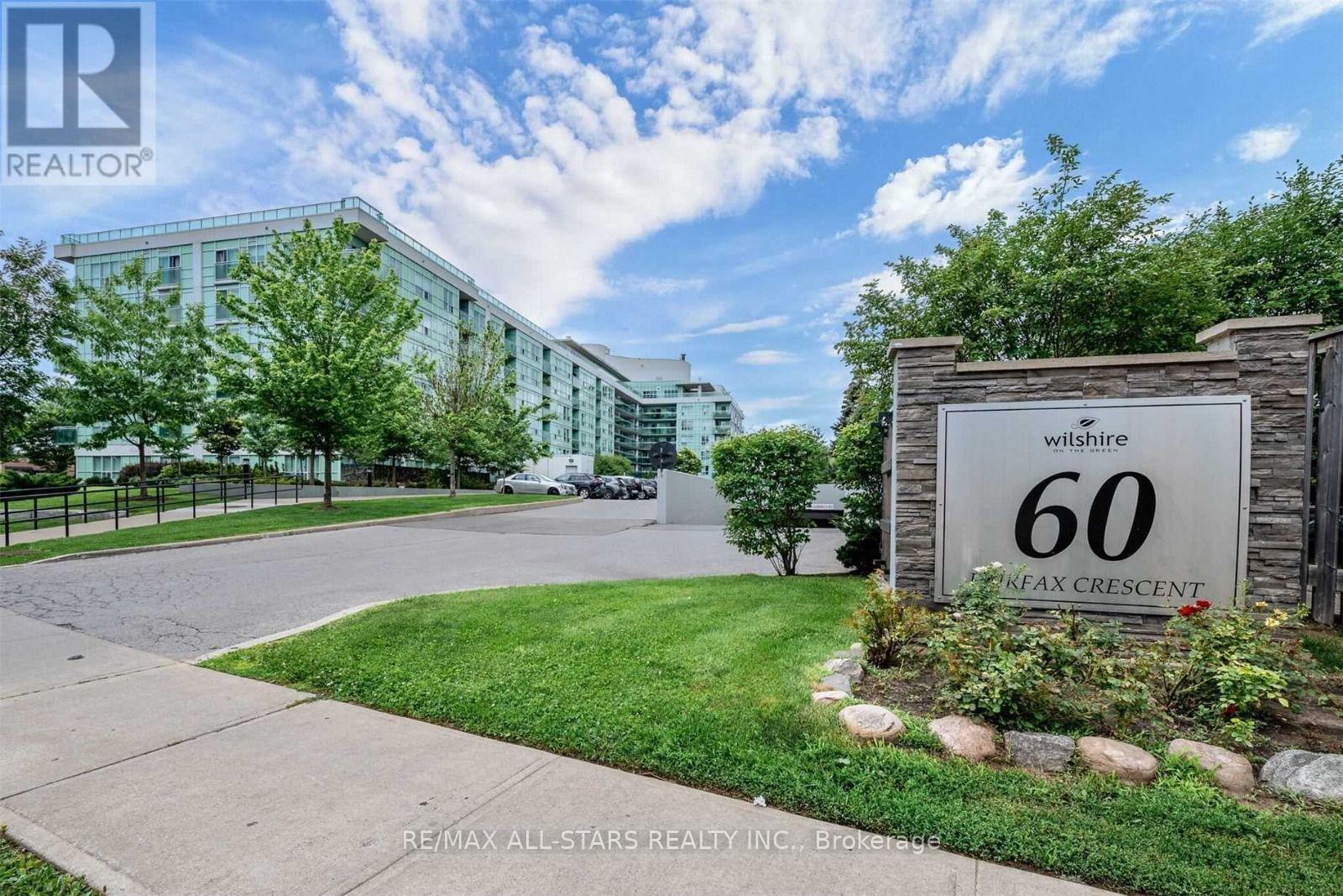 201 - 60 FAIRFAX CRESCENT, Toronto, Ontario