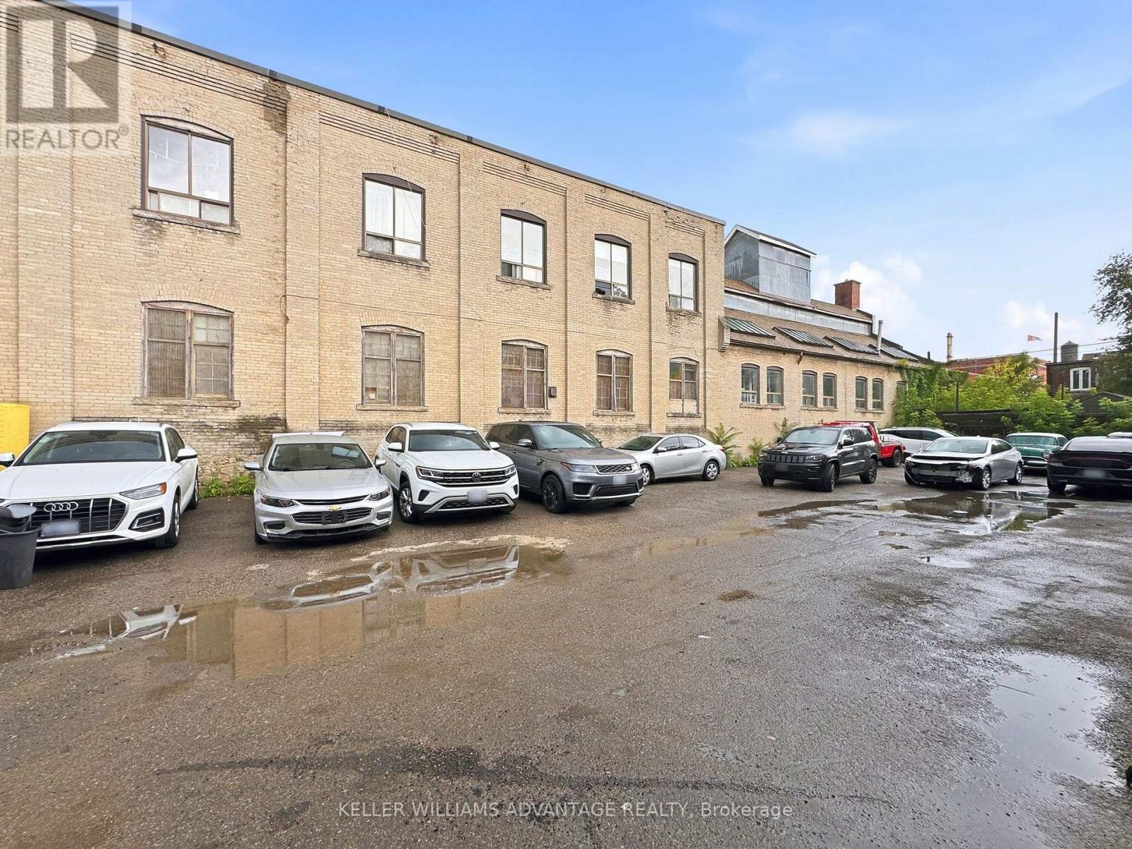 20 Jenet Avenue, Toronto, Ontario  M6H 1R4 - Photo 29 - W13685472