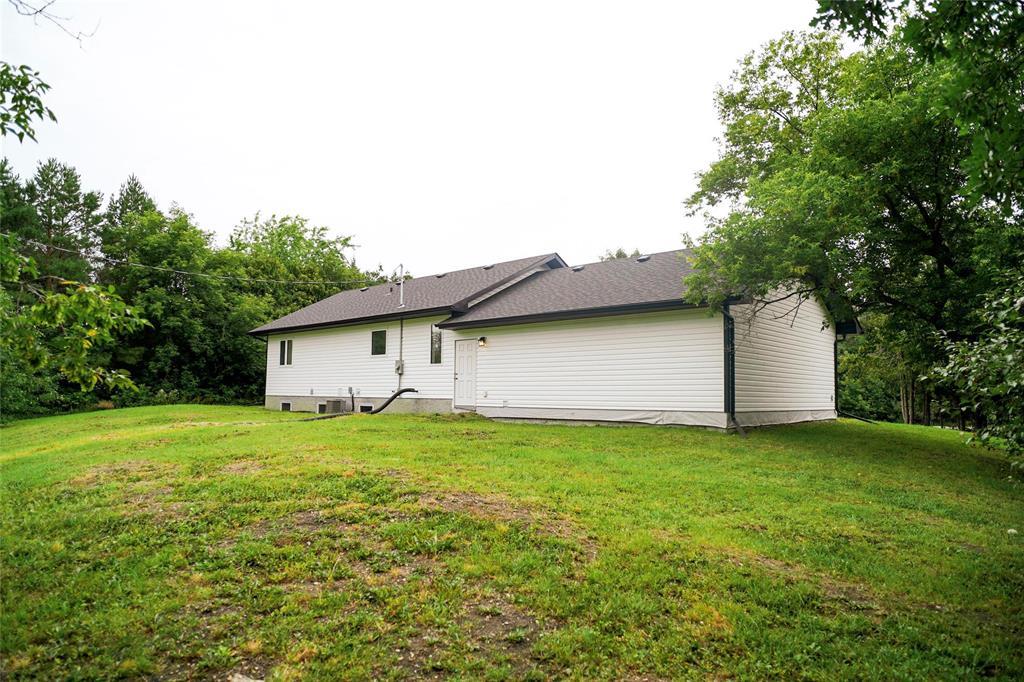 116 Ginn Avenue E, Dominion City, Manitoba  R0A 0H0 - Photo 1 - 202620711
