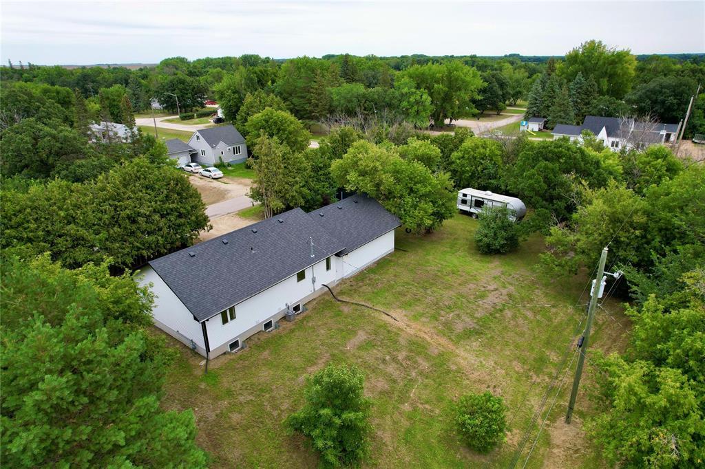 116 Ginn Avenue E, Dominion City, Manitoba  R0A 0H0 - Photo 43 - 202620711
