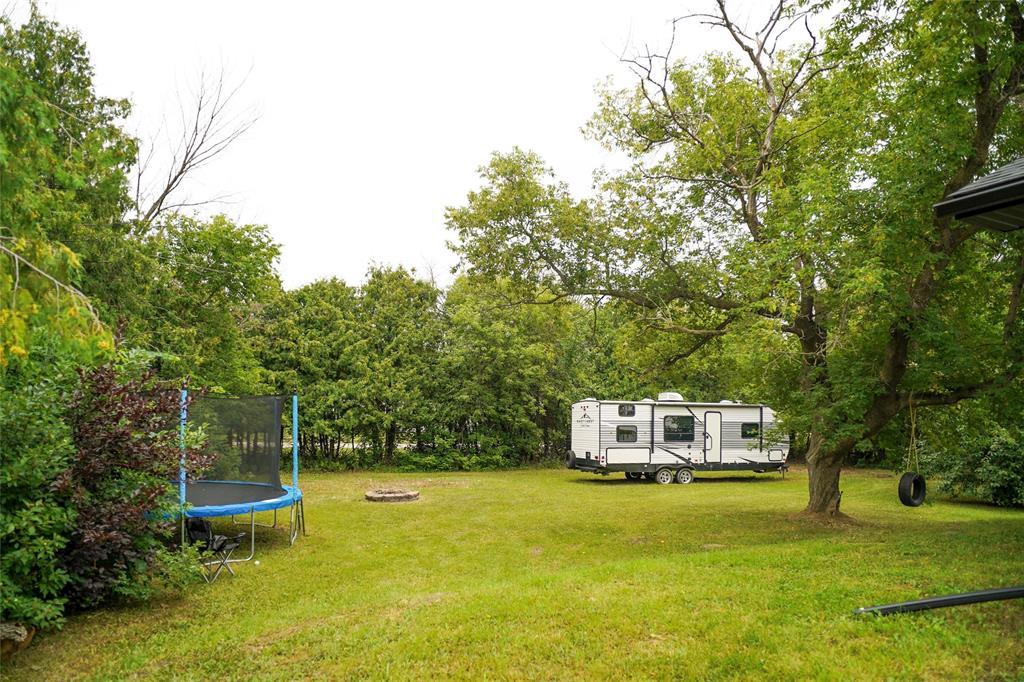 116 Ginn Avenue E, Dominion City, Manitoba  R0A 0H0 - Photo 6 - 202620711