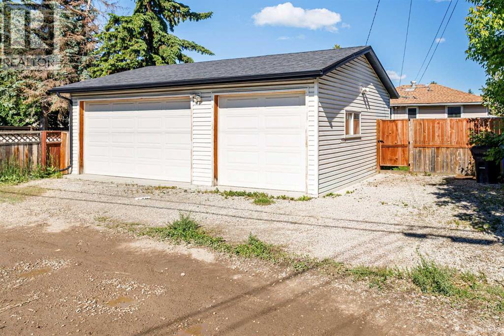 1827 43 Street SE, Calgary, Alberta  T2B 1H1 - Photo 7 - A2330250