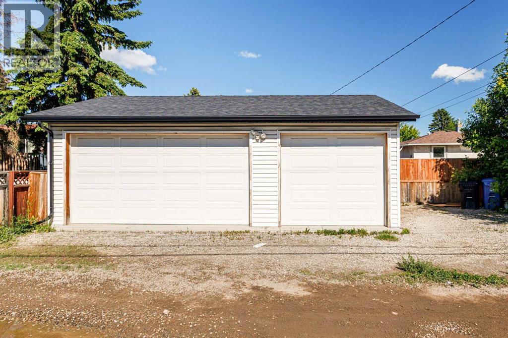 1827 43 Street SE, Calgary, Alberta  T2B 1H1 - Photo 6 - A2330250