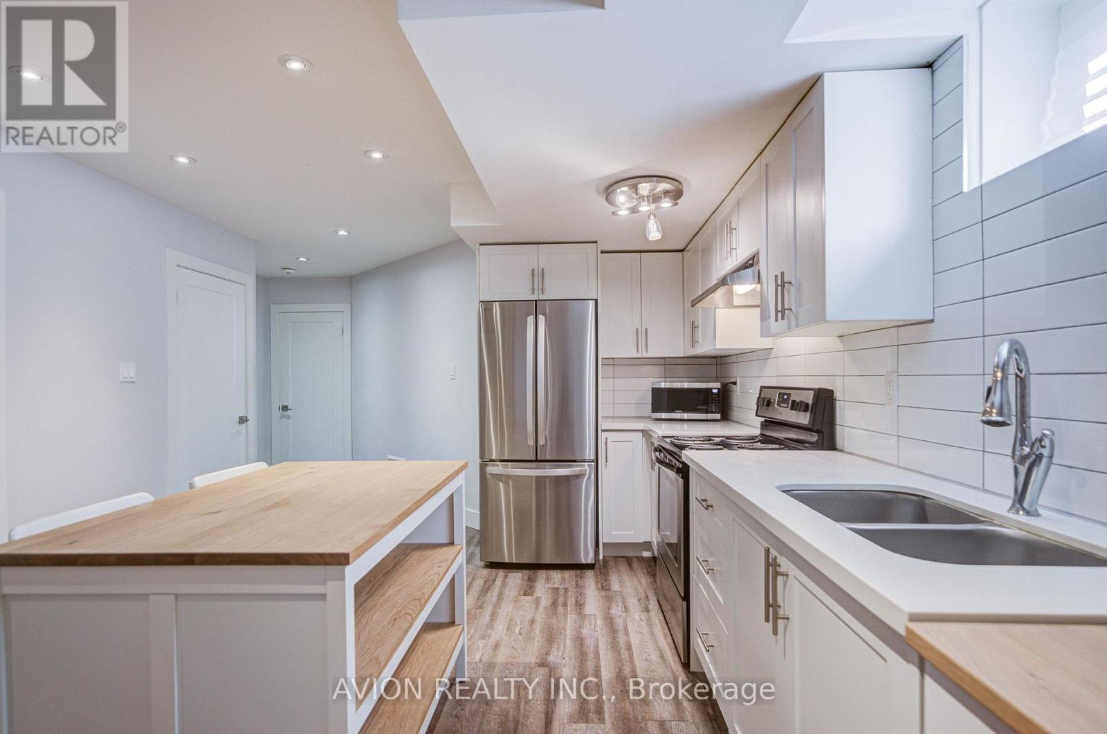 Bsmt - 28 Monarchdale Avenue, Toronto, Ontario  M6M 2S7 - Photo 12 - W13660418