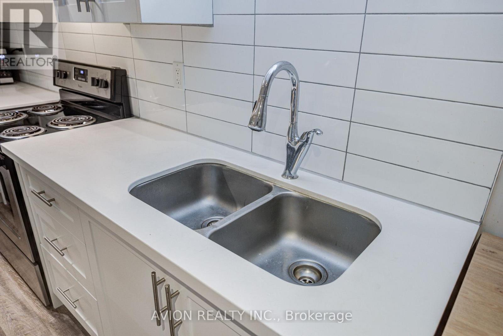 Bsmt - 28 Monarchdale Avenue, Toronto, Ontario  M6M 2S7 - Photo 14 - W13660418