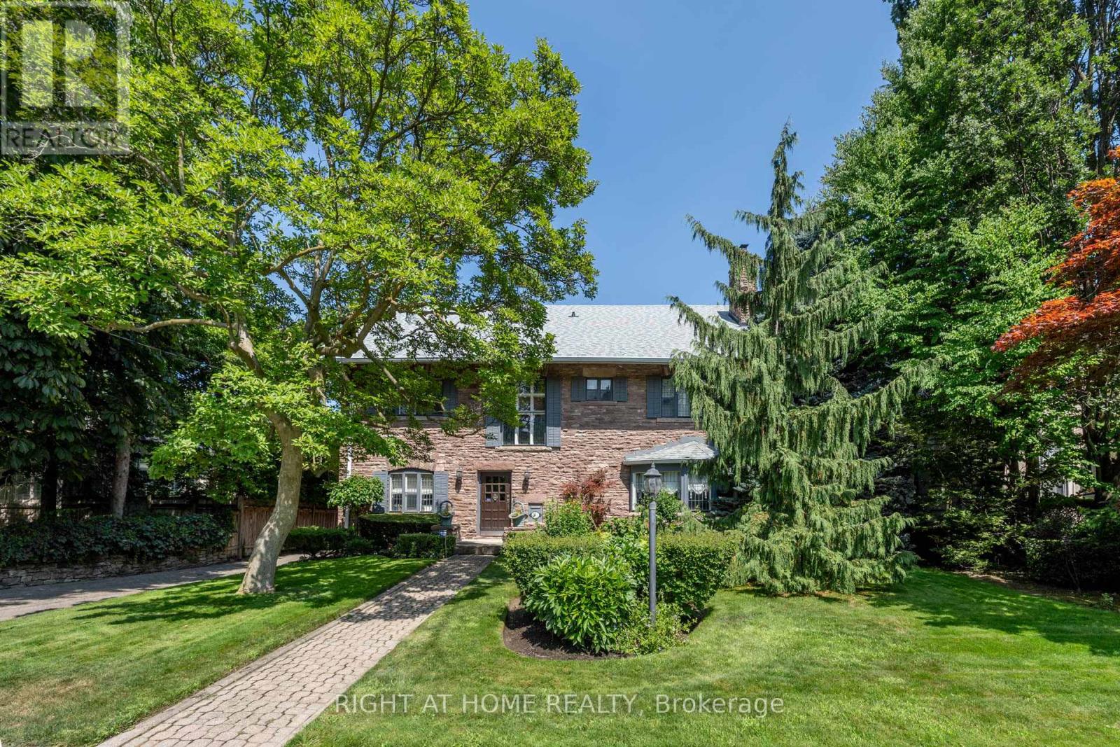 287 RUSSELL HILL ROAD, Toronto, Ontario