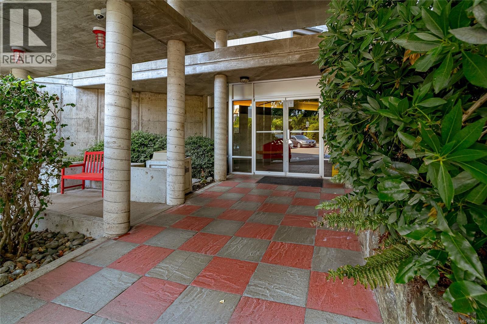 209 455 Sitkum Rd, Victoria, British Columbia  V9A 7N9 - Photo 5 - 1047188