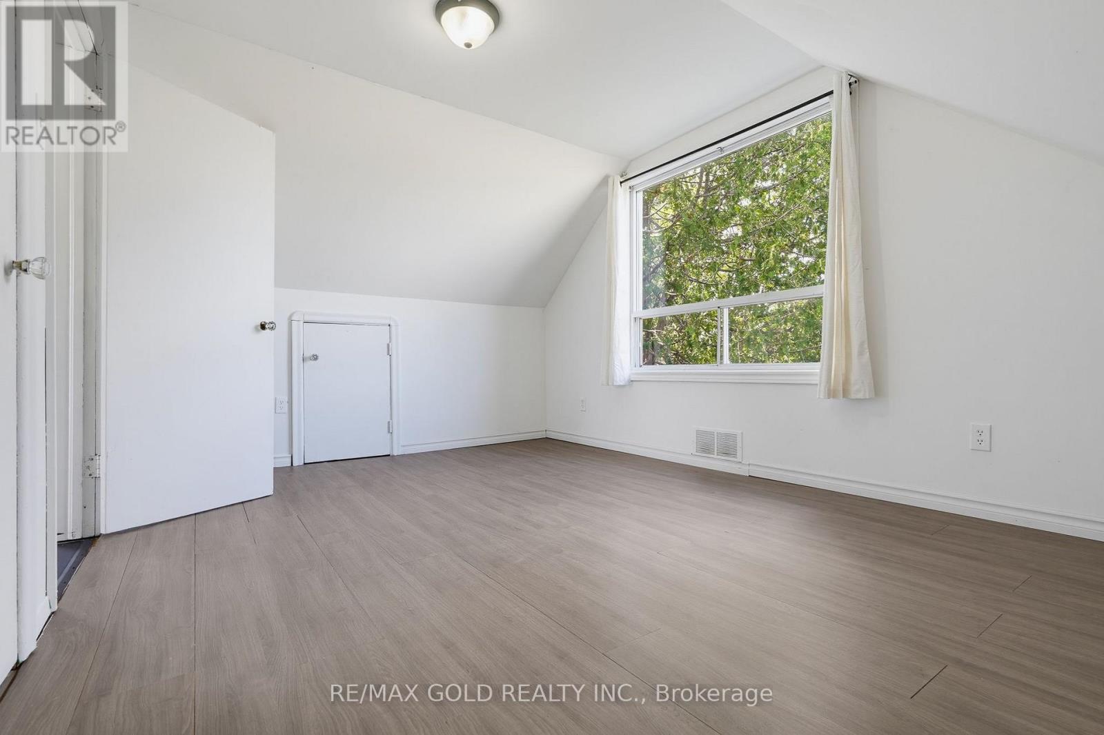23 Pleasantview Avenue, Brampton, Ontario  L6X 1W5 - Photo 15 - W13685502