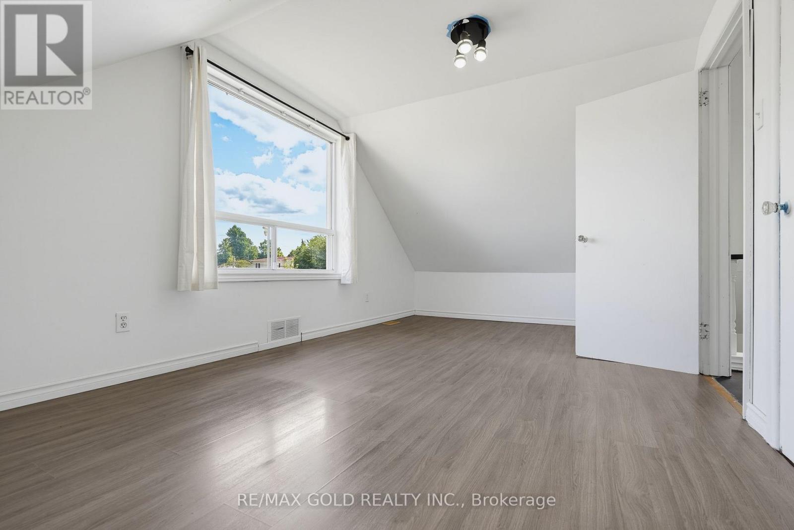 23 Pleasantview Avenue, Brampton, Ontario  L6X 1W5 - Photo 17 - W13685502