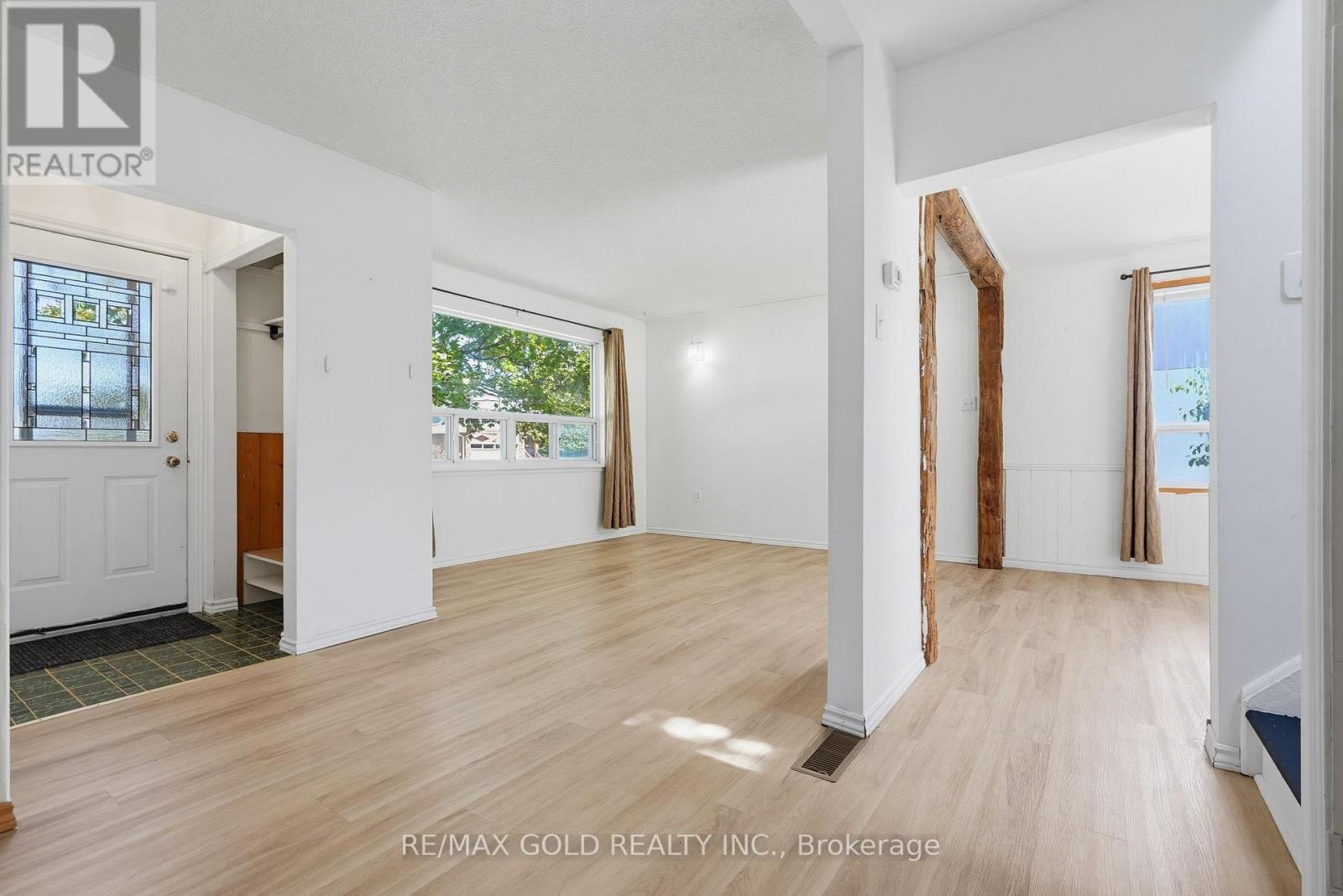 23 Pleasantview Avenue, Brampton, Ontario  L6X 1W5 - Photo 6 - W13685502