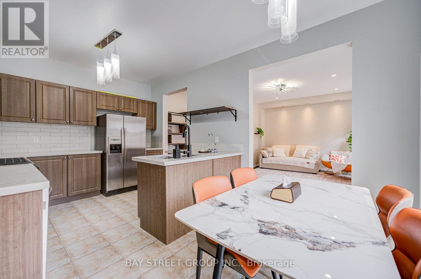 23 Horn Street, Whitchurch-Stouffville, Ontario  L4A 0X9 - Photo 8 - N13681188