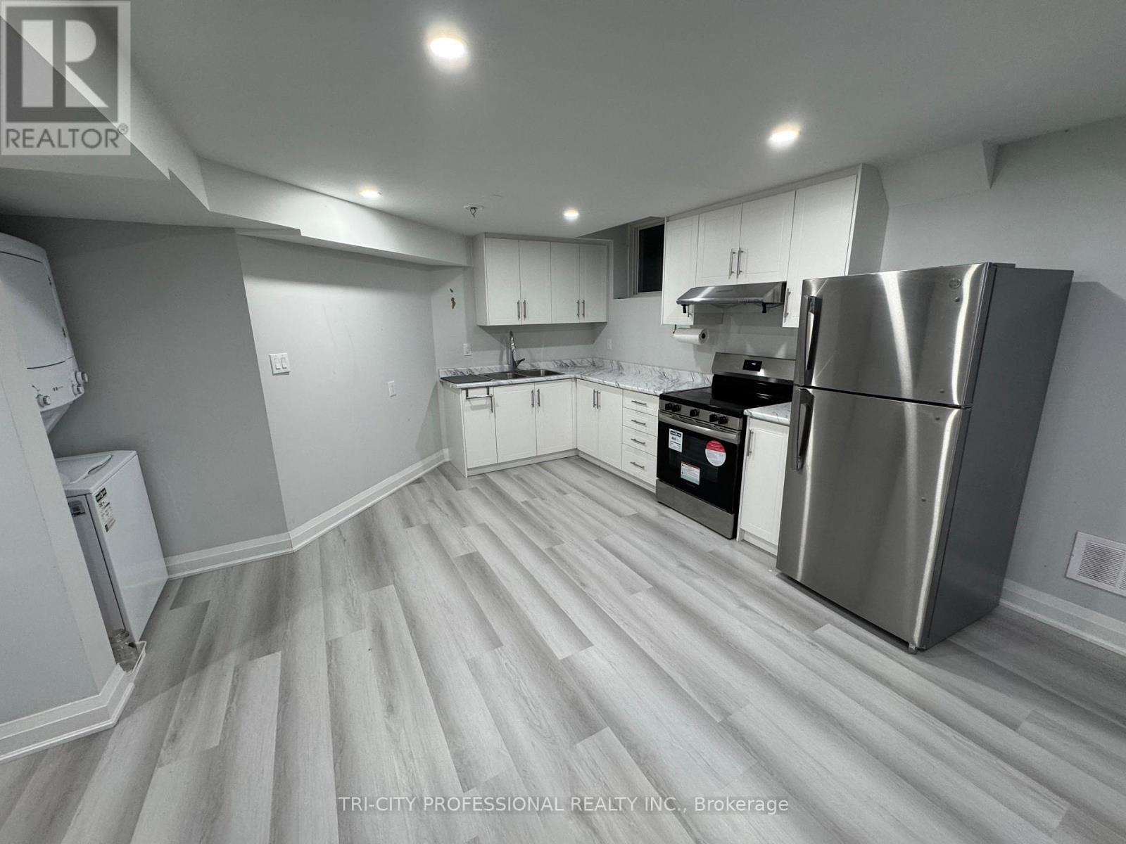 13 Riley Avenue E, Pelham, Ontario  L0E 1E6 - Photo 3 - X13685504