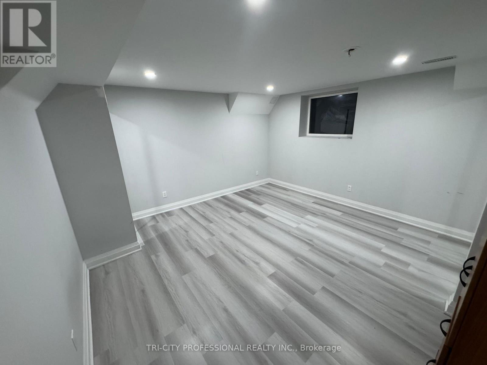 13 Riley Avenue E, Pelham, Ontario  L0E 1E6 - Photo 7 - X13685504
