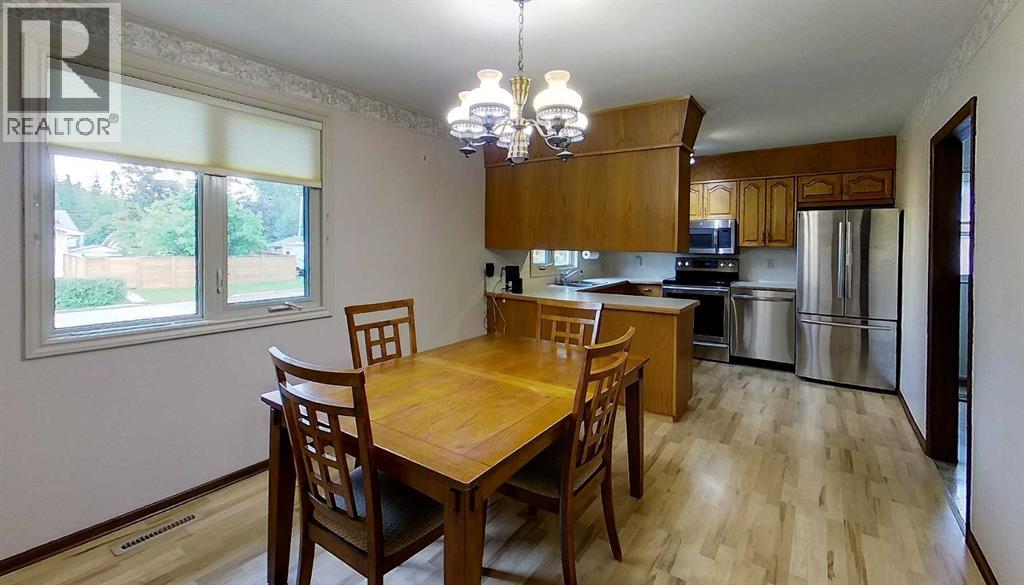 4303 8 Avenue, Edson, Alberta  T7E 1A8 - Photo 23 - A2337247