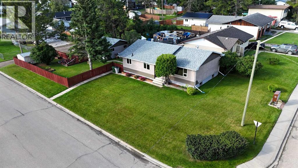 4303 8 Avenue, Edson, Alberta  T7E 1A8 - Photo 5 - A2337247