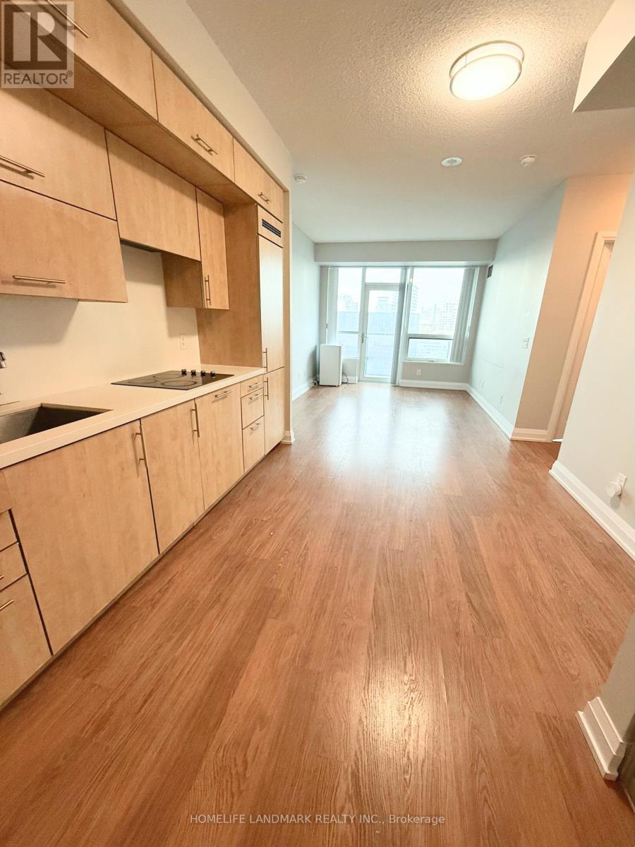 2322 - 5 SHEPPARD AVENUE E, Toronto, Ontario