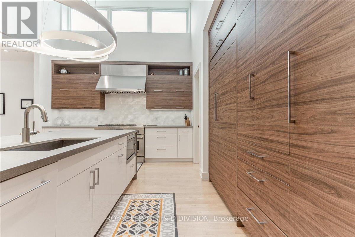 16 Forty First Street, Toronto, Ontario M8W 3N5 - Photo 10 - W13685552