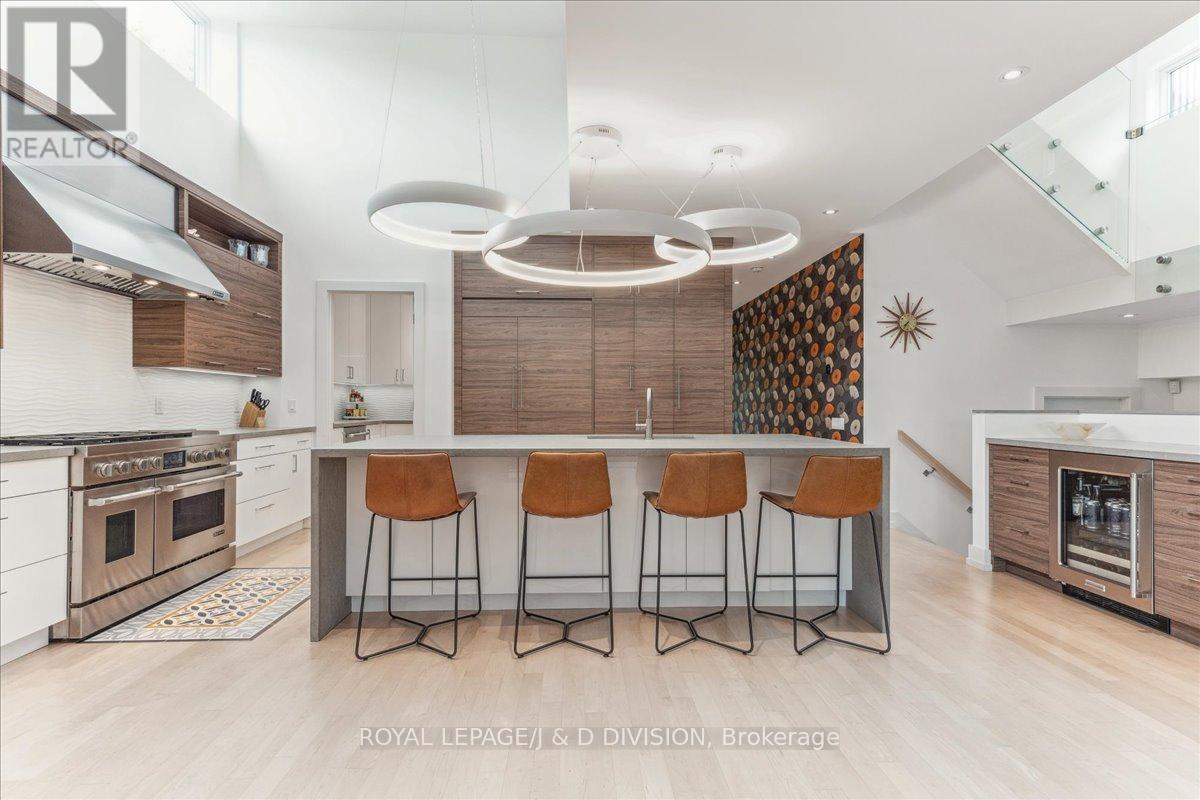 16 Forty First Street, Toronto, Ontario M8W 3N5 - Photo 11 - W13685552