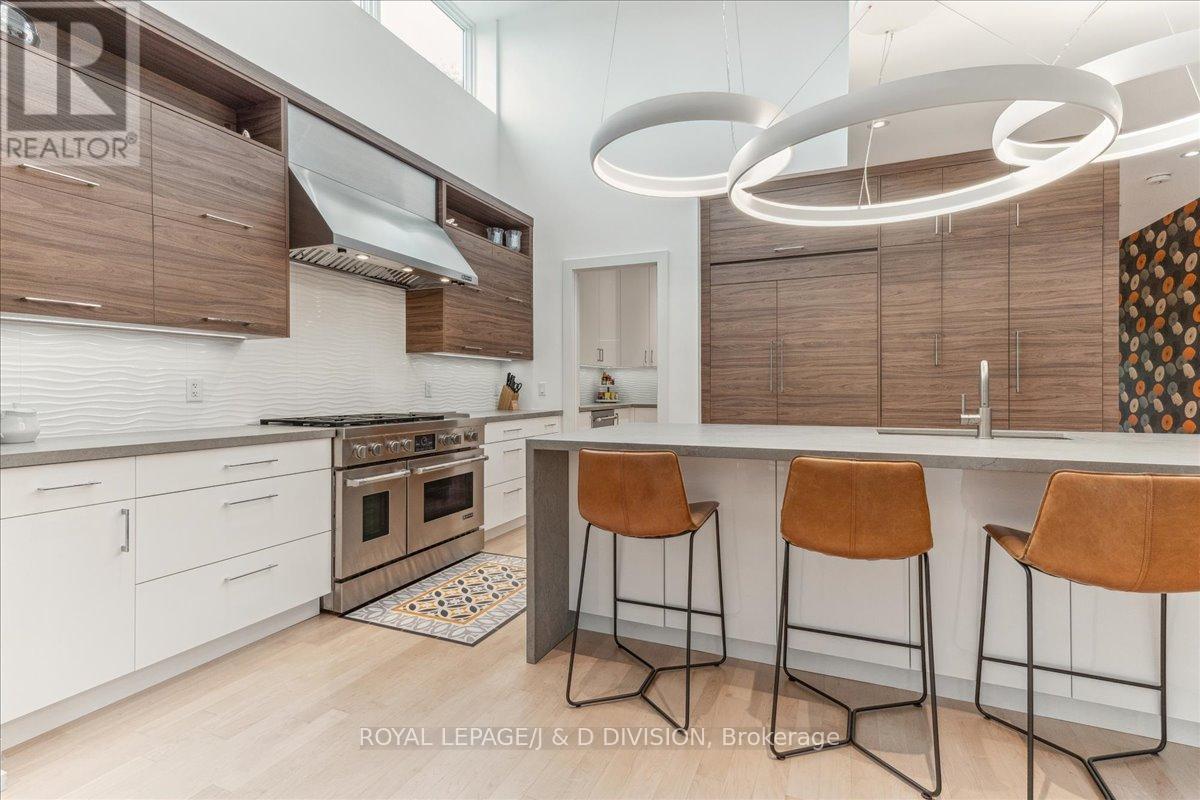 16 Forty First Street, Toronto, Ontario M8W 3N5 - Photo 13 - W13685552
