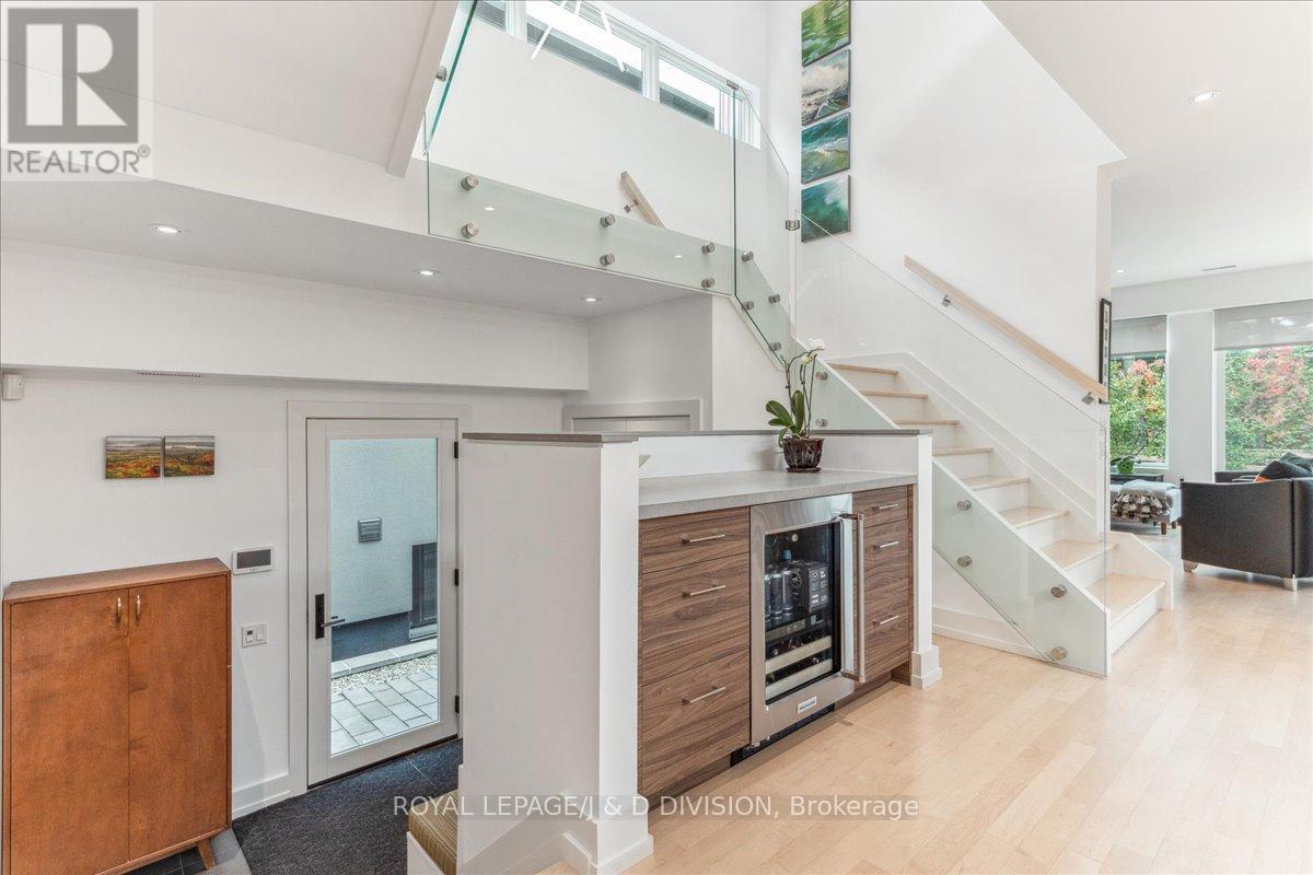16 Forty First Street, Toronto, Ontario M8W 3N5 - Photo 14 - W13685552