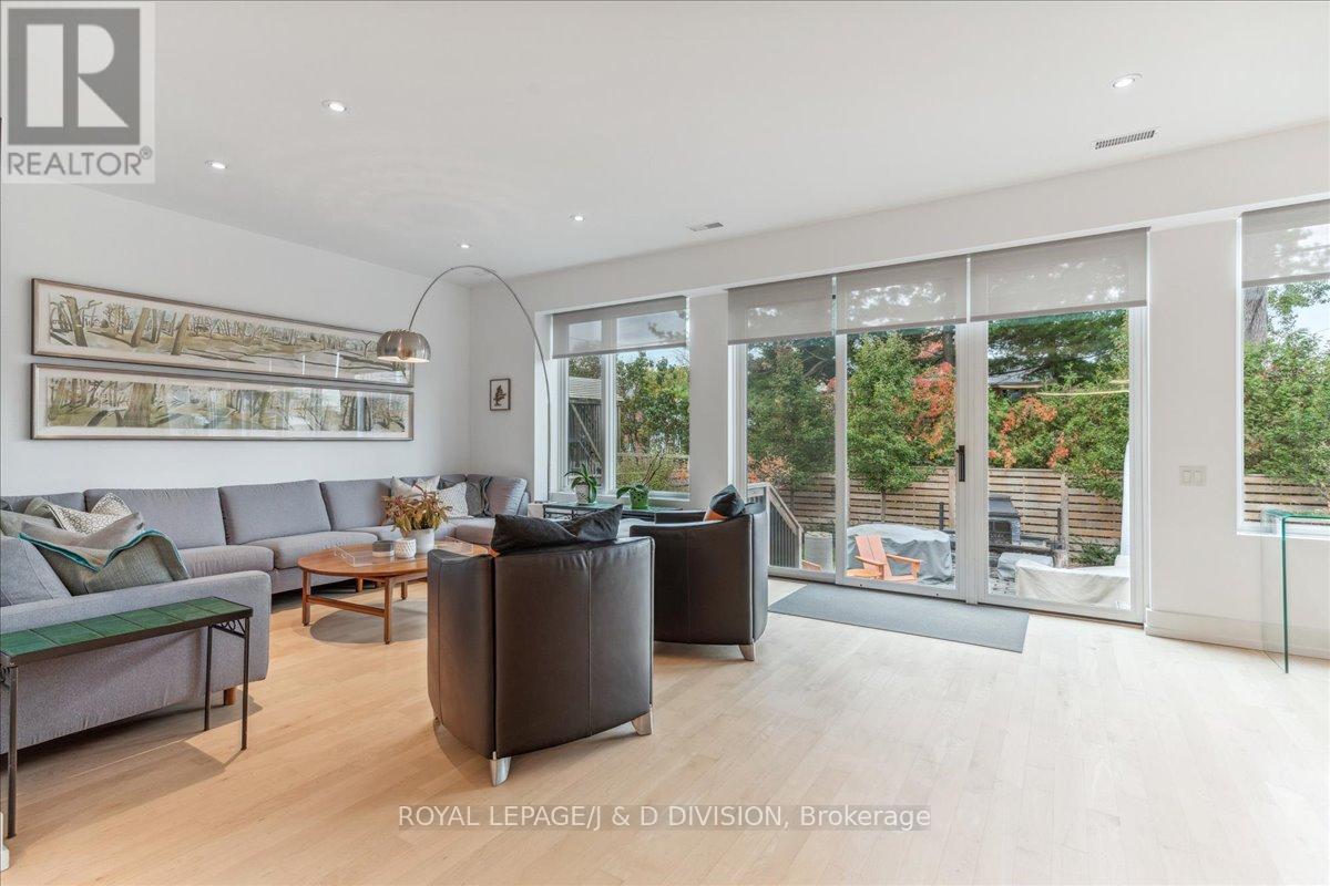 16 Forty First Street, Toronto, Ontario M8W 3N5 - Photo 17 - W13685552