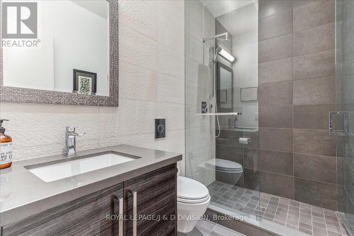 16 Forty First Street, Toronto, Ontario M8W 3N5 - Photo 8 - W13685552