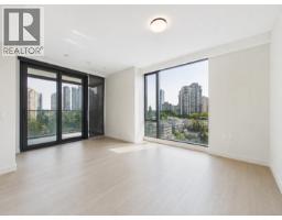 602 5987 WILSON AVENUE, Burnaby, British Columbia