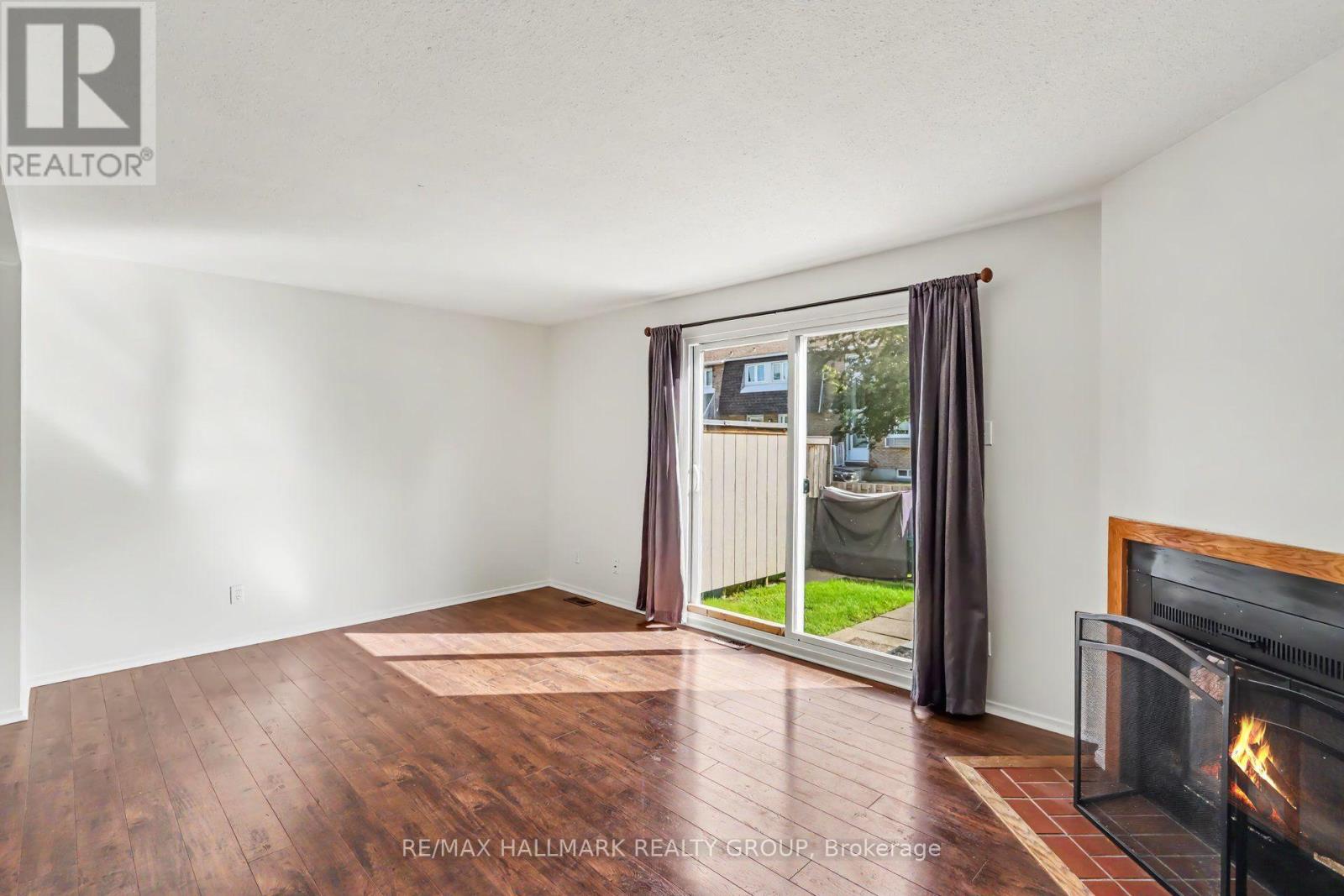 1747a Lamoureux Drive, Ottawa, Ontario K1E 2N3 - Photo 12 - X13685562