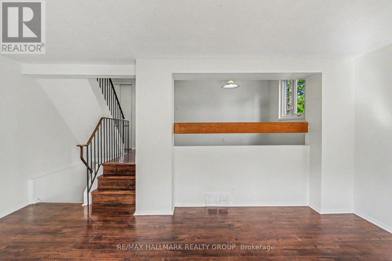 1747a Lamoureux Drive, Ottawa, Ontario K1E 2N3 - Photo 7 - X13685562