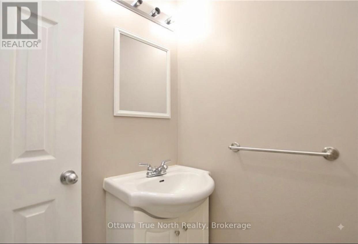 601 Malkowski Street, Ottawa, Ontario K2K 0B4 - Photo 7 - X13685586