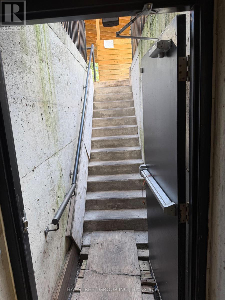 5312 Yonge Street, Toronto, Ontario  M2N 5P9 - Photo 16 - C13685580