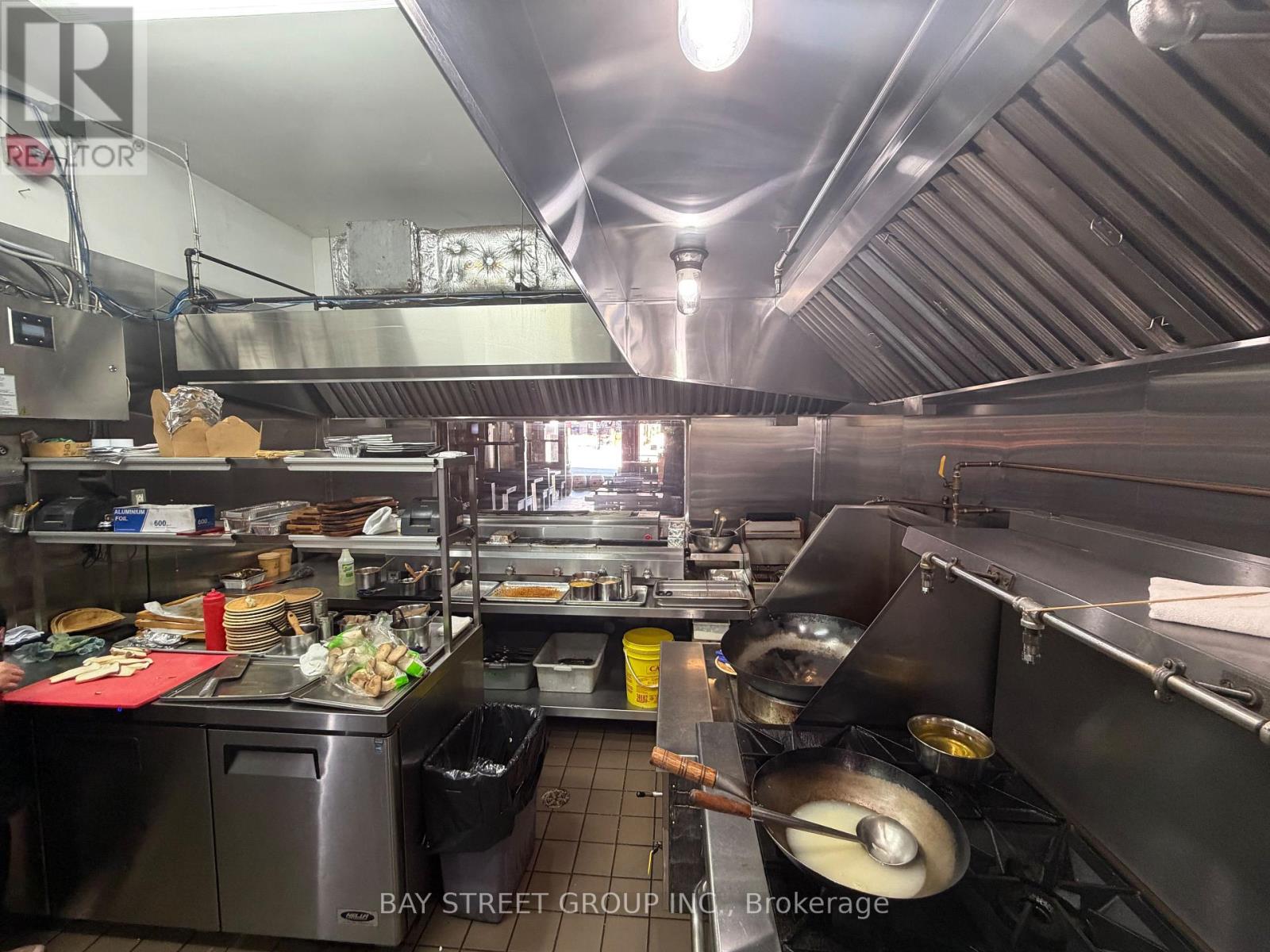 5312 Yonge Street, Toronto, Ontario  M2N 5P9 - Photo 9 - C13685580