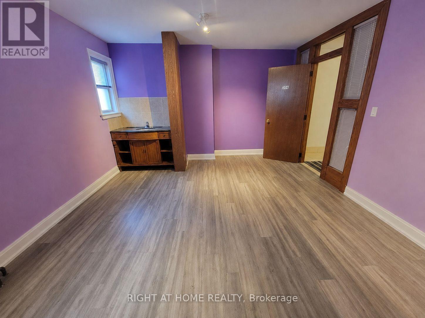 204 - 1977 Avenue Road, Toronto, Ontario  M5M 4A3 - Photo 2 - C13685596