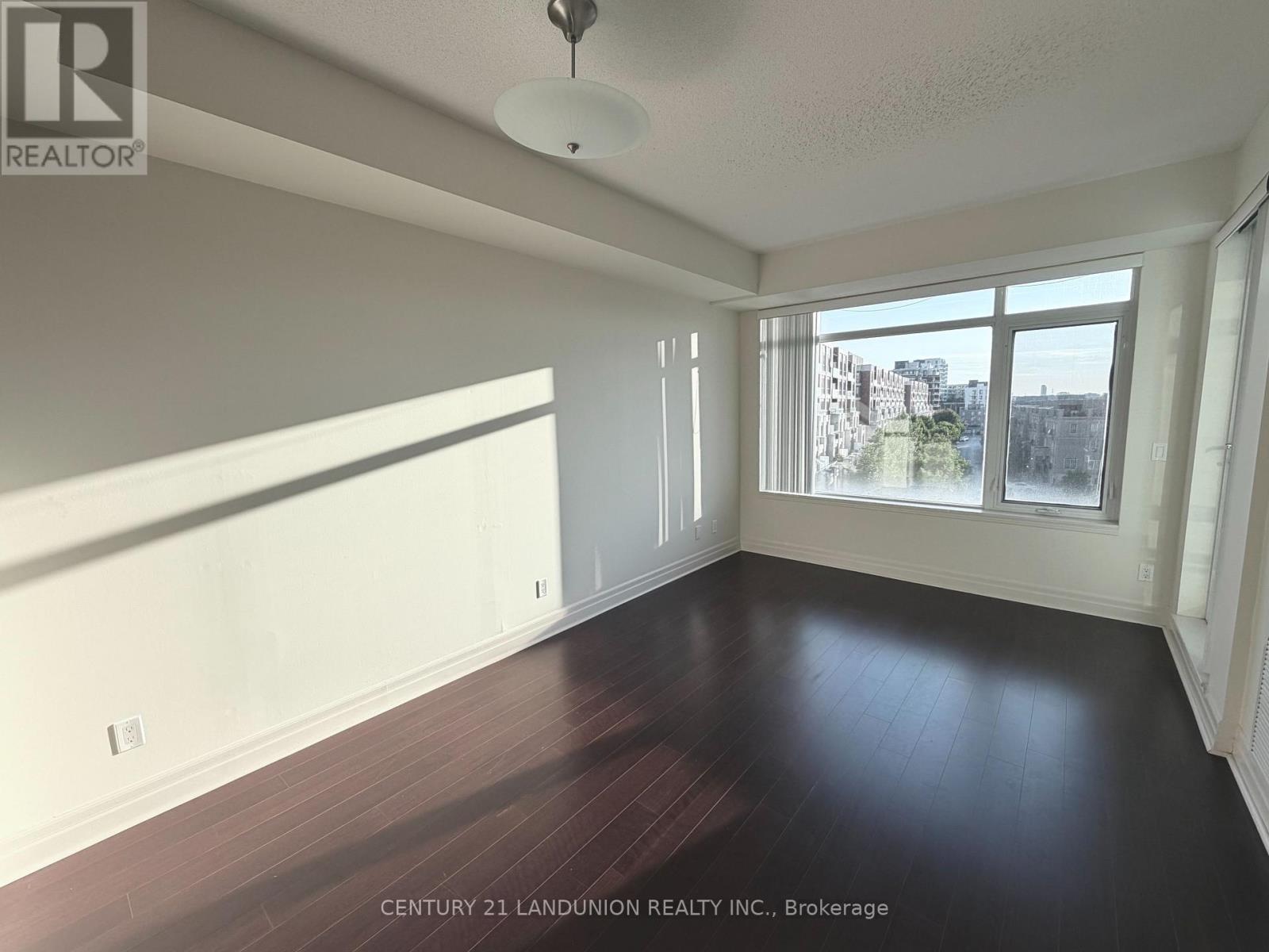503 - 8110 Birchmount Road, Markham, Ontario  L6G 0E3 - Photo 4 - N13685572