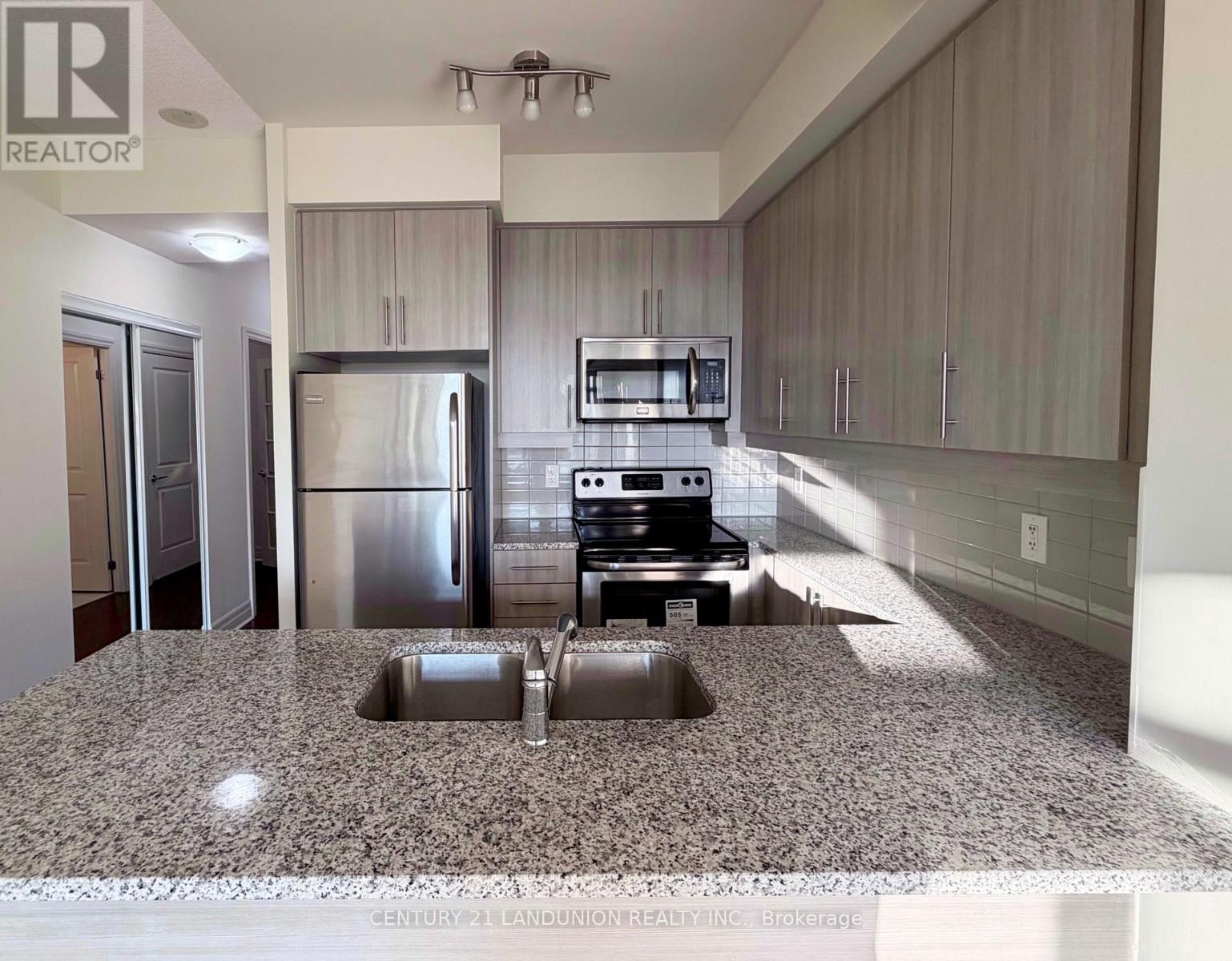 503 - 8110 Birchmount Road, Markham, Ontario  L6G 0E3 - Photo 5 - N13685572