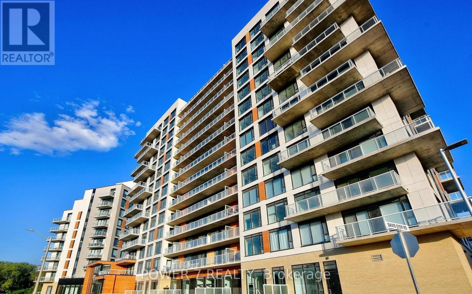1422 - 2 DAVID EYER ROAD, Richmond Hill, Ontario