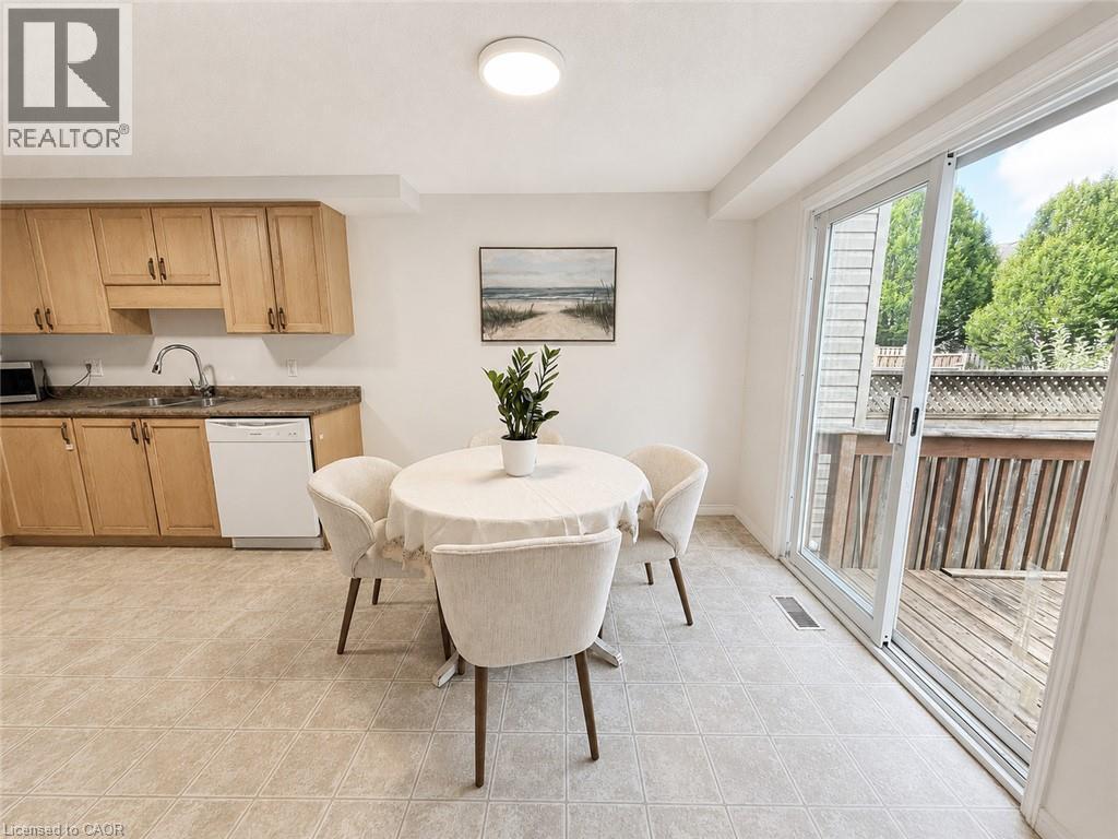 974 Creekside Drive, Waterloo, Ontario  N2V 2W5 - Photo 4 - 40856218