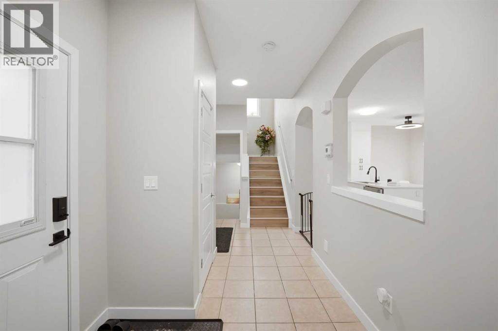 793 Luxstone Landing Sw, Airdrie, Alberta  T4B 3K9 - Photo 6 - A2329711