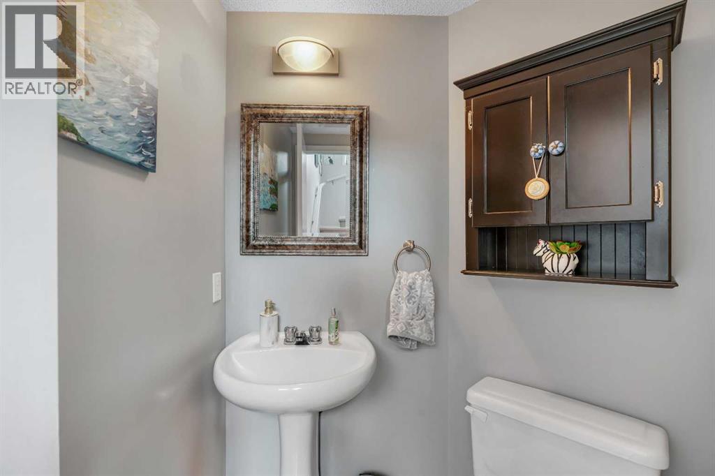 377 Tuscany Valley View Nw, Calgary, Alberta  T3L 2L5 - Photo 10 - A2336500