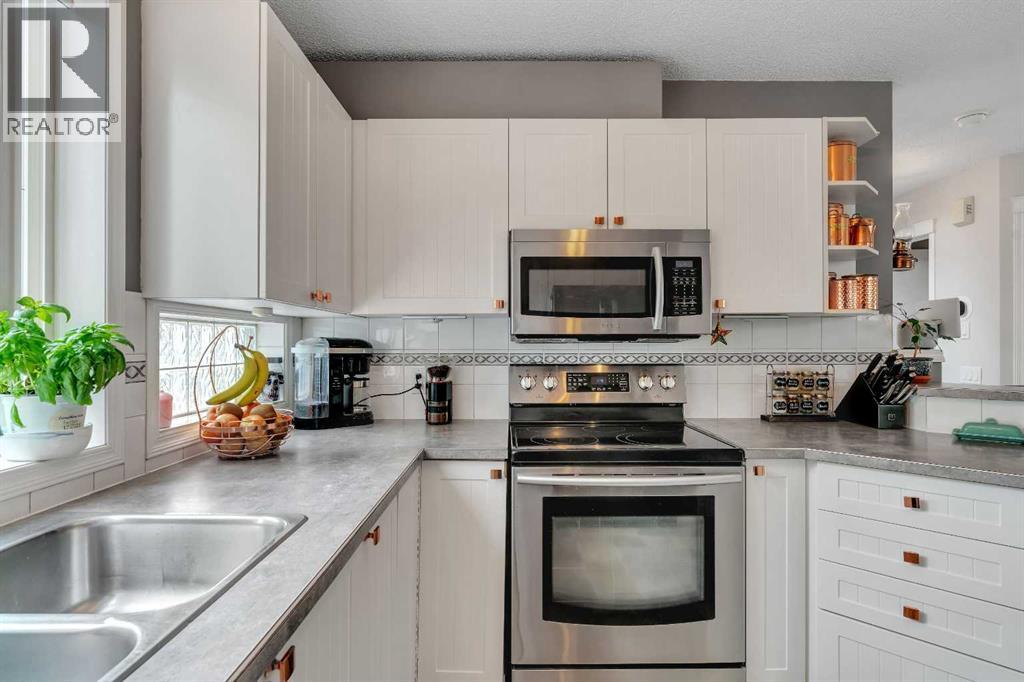 377 Tuscany Valley View Nw, Calgary, Alberta  T3L 2L5 - Photo 9 - A2336500