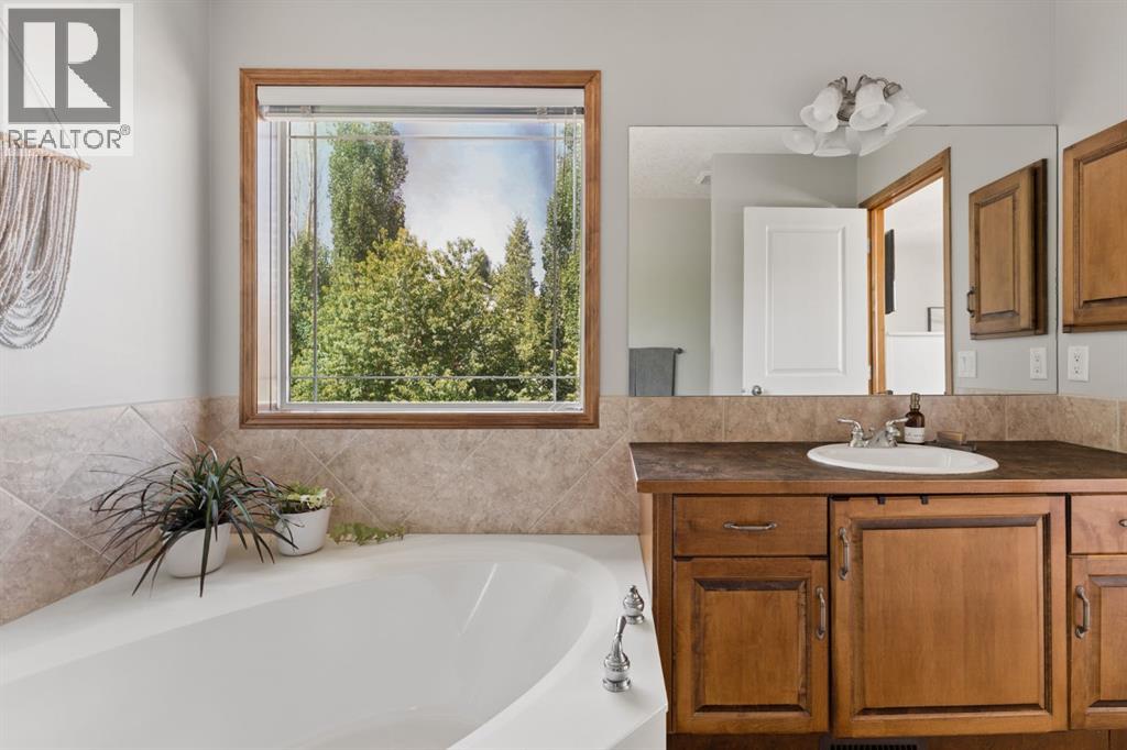 36 Cranfield Manor SE, Calgary, Alberta  T3M 1K6 - Photo 33 - A2329496