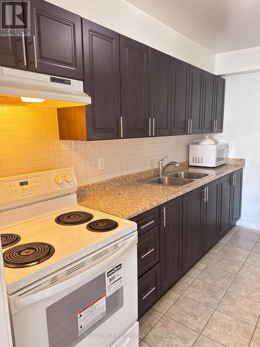2801 - 5 Massey Square, Toronto, Ontario  M4C 5L6 - Photo 3 - E13683210