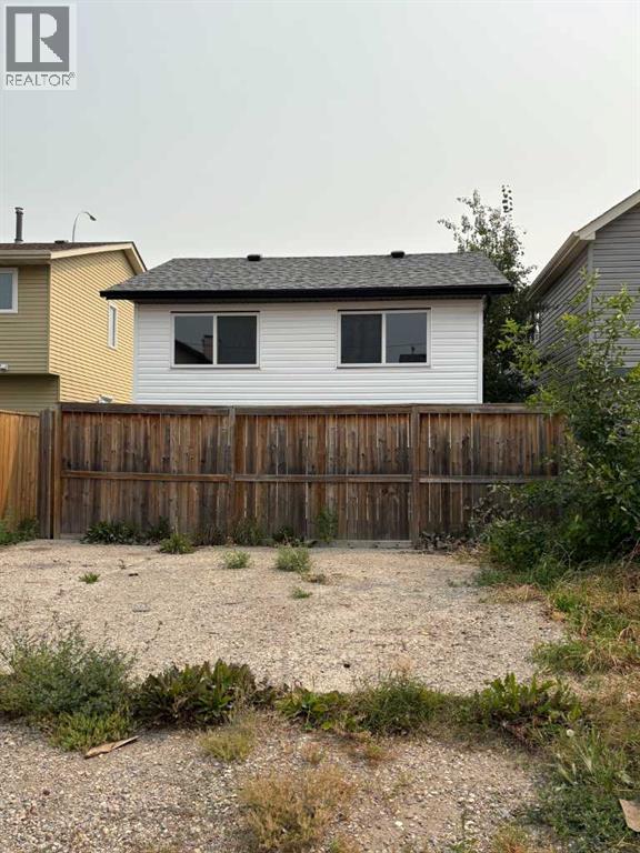 363 Falton Drive Ne, Calgary, Alberta  T1Y 1B2 - Photo 14 - A2335556