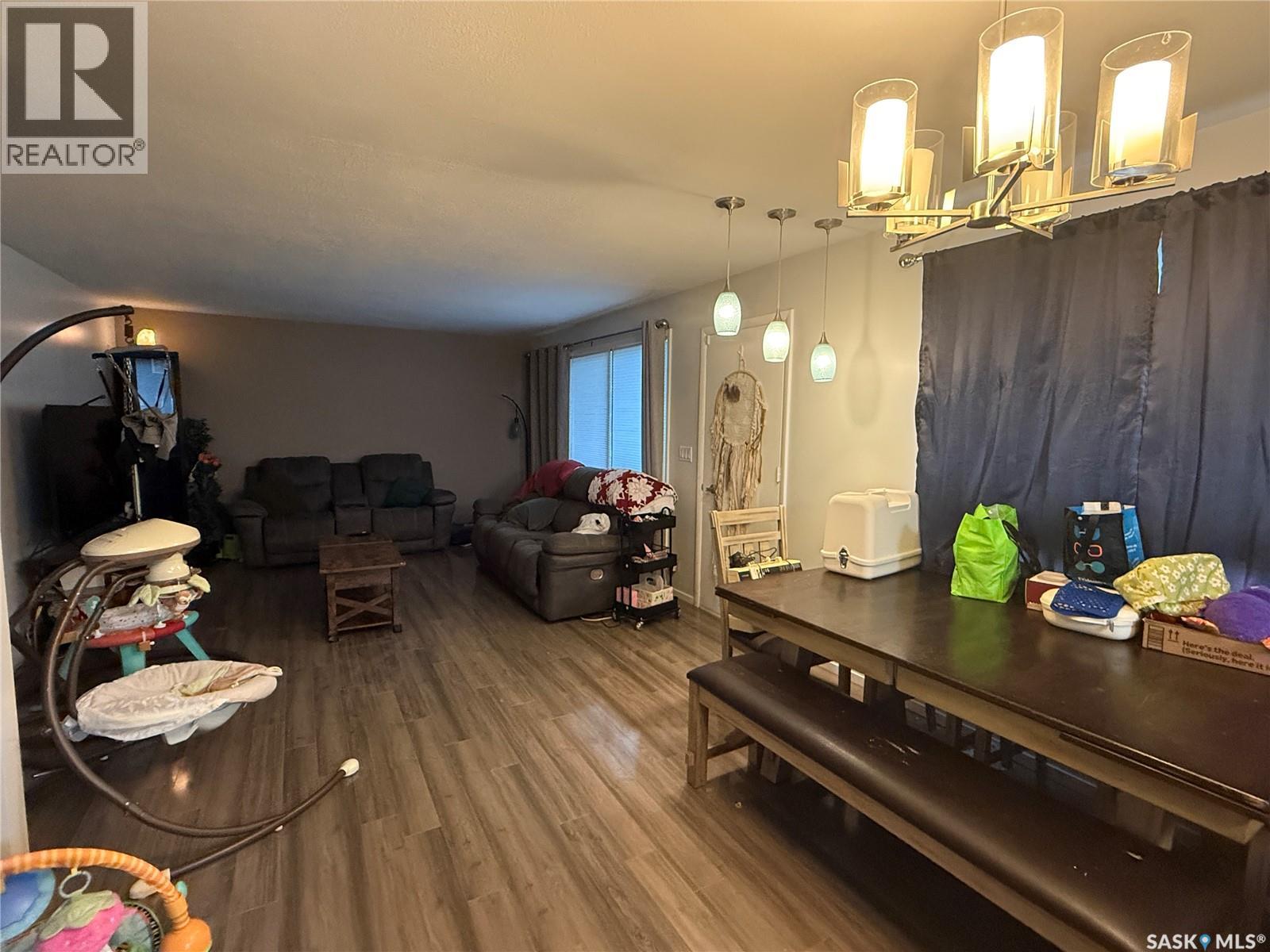 1141 Hartney Avenue, Weyburn, Saskatchewan  S4H 0L9 - Photo 7 - SK045845