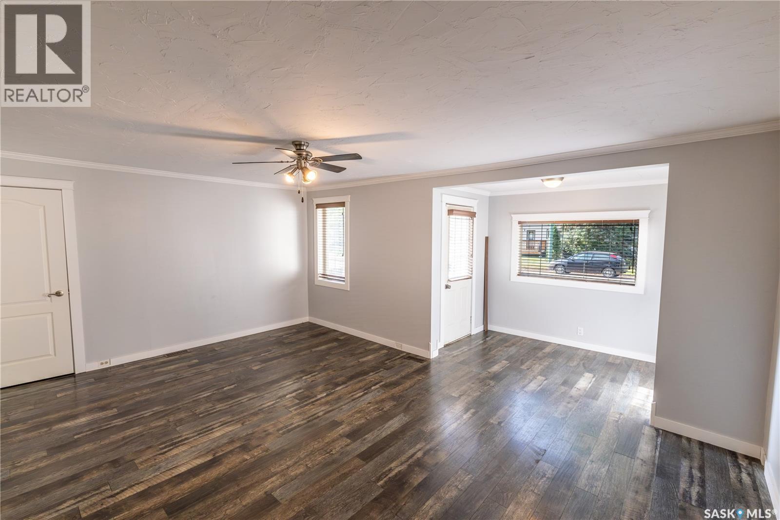 806 Stadacona Street W, Moose Jaw, Saskatchewan  S6H 2A6 - Photo 4 - SK045830